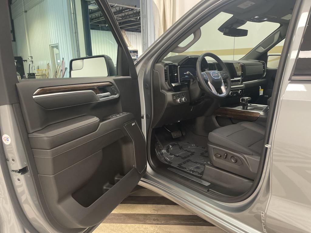 used 2025 GMC Sierra 1500 car, priced at $46,999