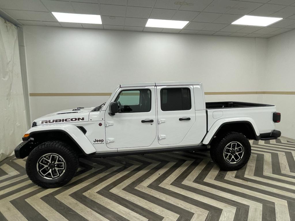 new 2025 Jeep Gladiator car, priced at $55,866