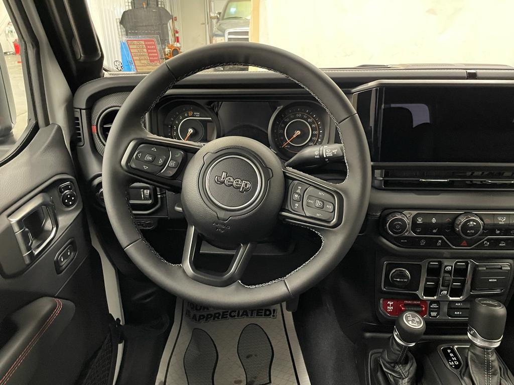 new 2025 Jeep Gladiator car, priced at $55,866