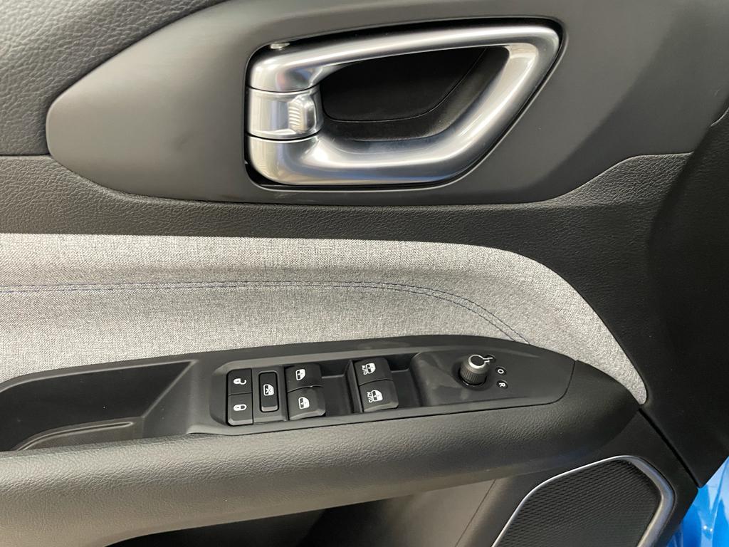 new 2025 Jeep Compass car, priced at $29,050