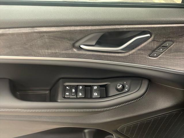 new 2025 Jeep Grand Cherokee car, priced at $49,918