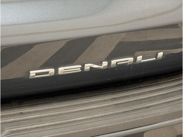 used 2021 GMC Yukon XL car, priced at $68,998