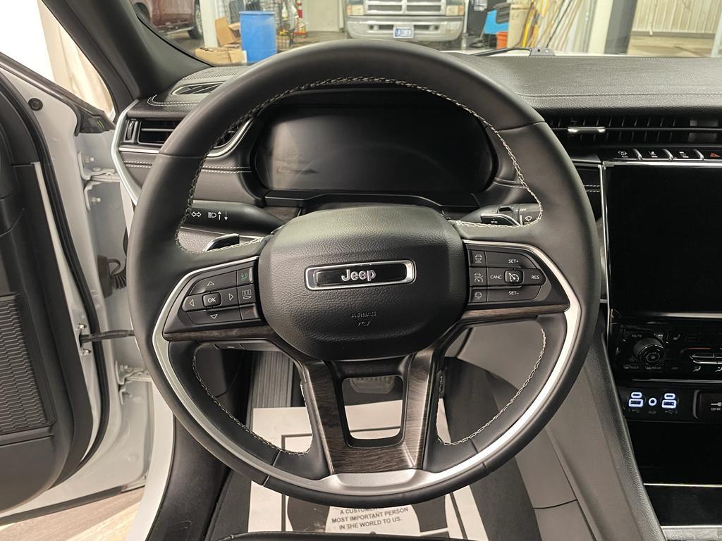 used 2024 Jeep Grand Cherokee L car, priced at $34,899