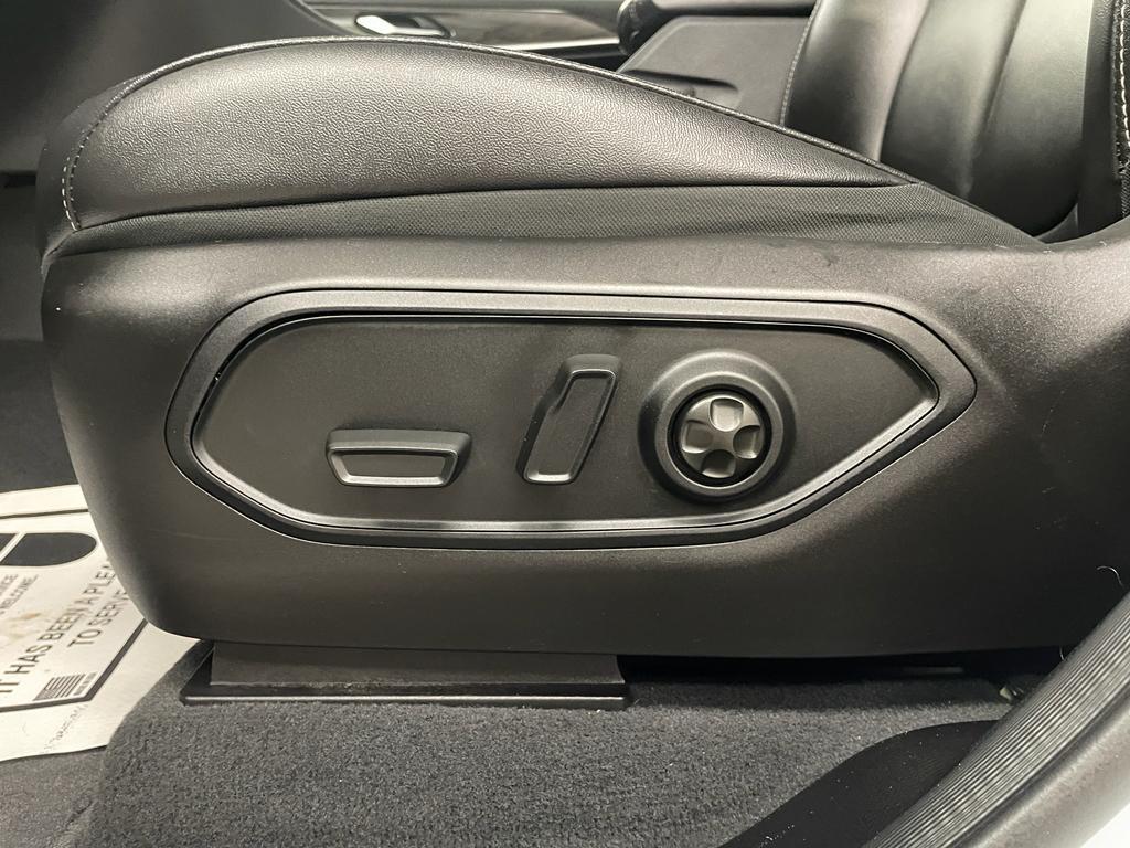 used 2024 Jeep Grand Cherokee L car, priced at $34,899