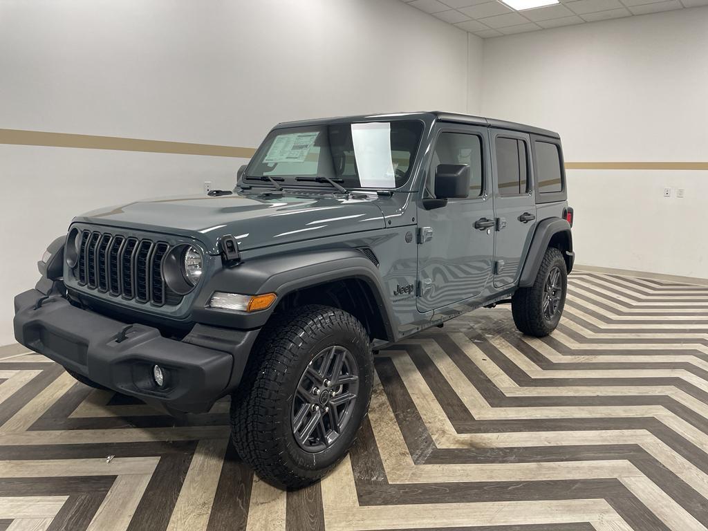 new 2025 Jeep Wrangler car, priced at $43,870