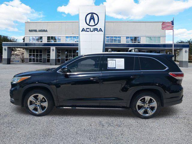 used 2015 Toyota Highlander car, priced at $15,683