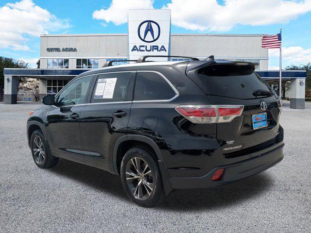 used 2016 Toyota Highlander car, priced at $19,612