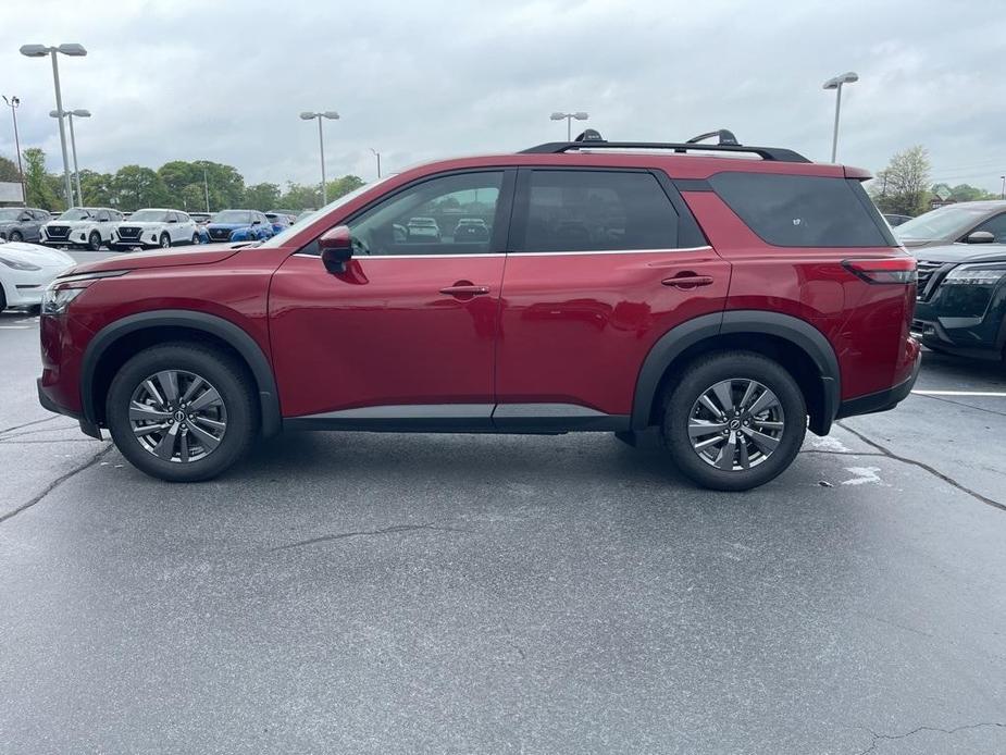 new 2024 Nissan Pathfinder car, priced at $39,156