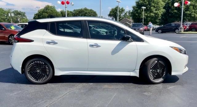 new 2023 Nissan Leaf car, priced at $33,136