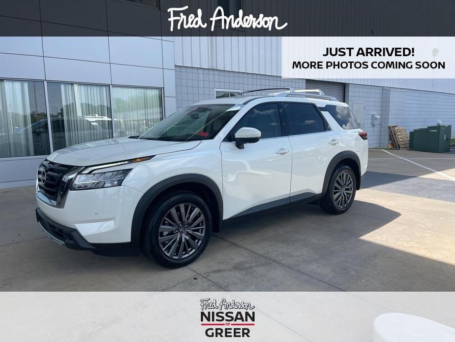 new 2024 Nissan Pathfinder car, priced at $44,559