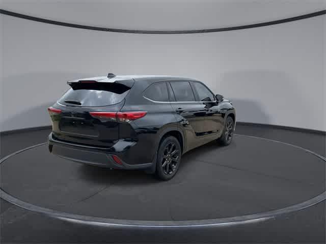 used 2023 Toyota Highlander car, priced at $35,822