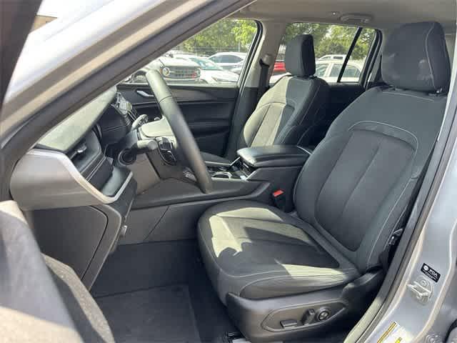 used 2023 Jeep Grand Cherokee car, priced at $24,109