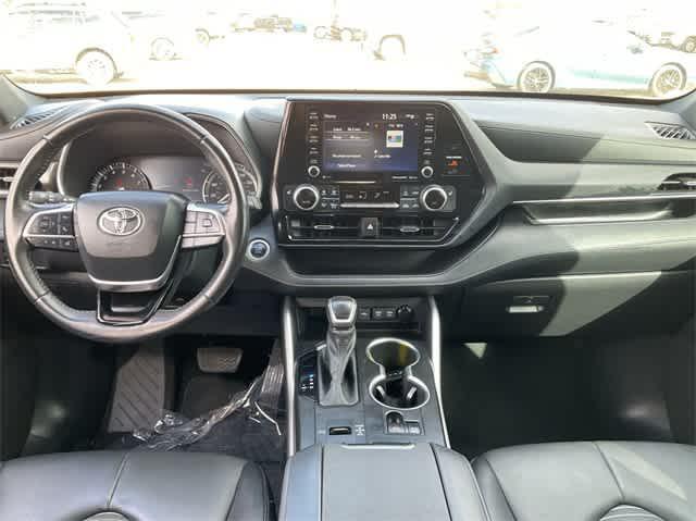 used 2021 Toyota Highlander car, priced at $35,248