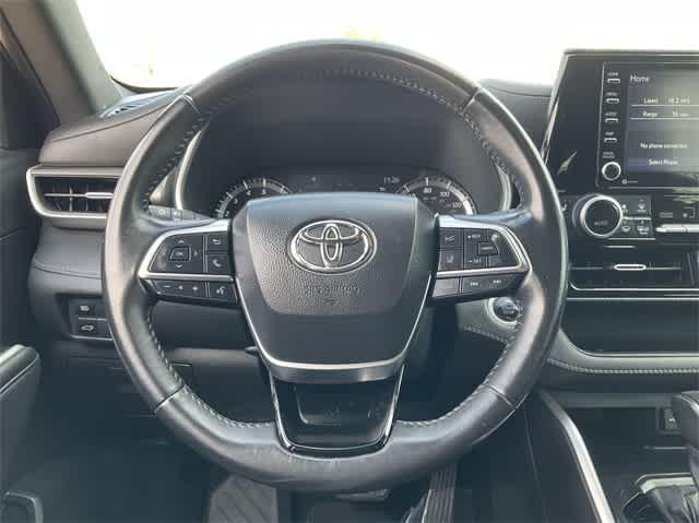 used 2021 Toyota Highlander car, priced at $35,248