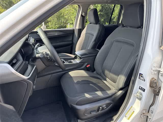 used 2023 Jeep Grand Cherokee car, priced at $24,080