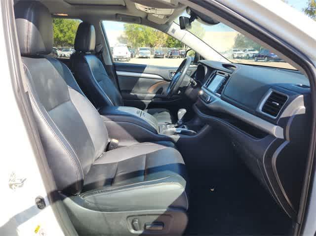 used 2019 Toyota Highlander car, priced at $28,583