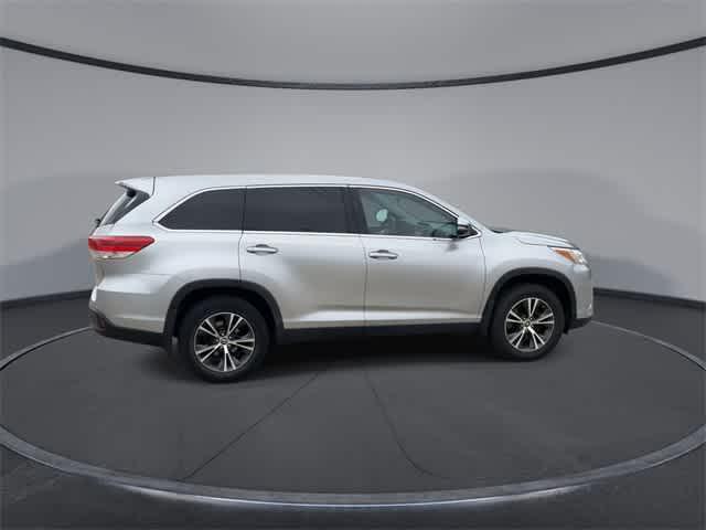 used 2019 Toyota Highlander car, priced at $19,286