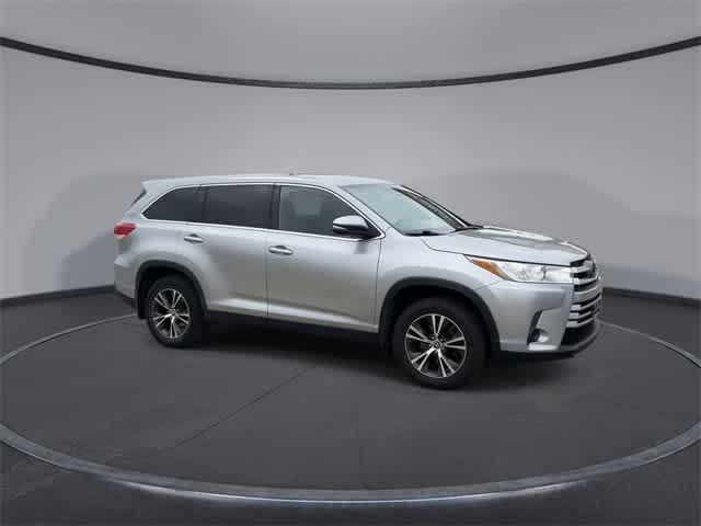 used 2019 Toyota Highlander car, priced at $19,286