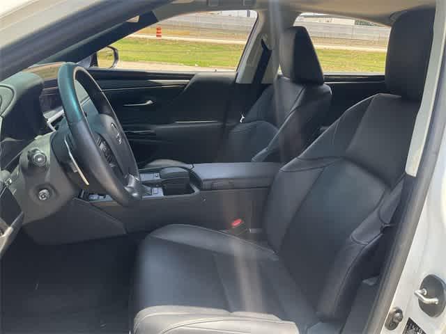used 2022 Lexus ES 300h car, priced at $30,668