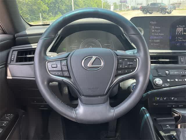 used 2022 Lexus ES 300h car, priced at $30,668