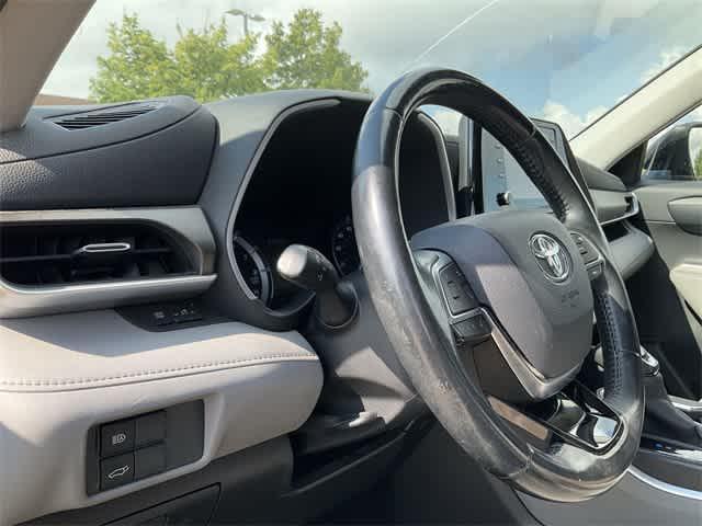 used 2020 Toyota Highlander car, priced at $24,878