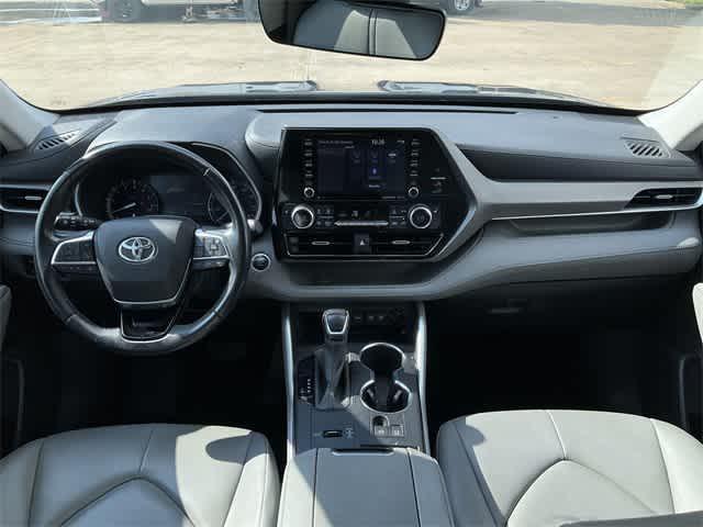 used 2020 Toyota Highlander car, priced at $24,878