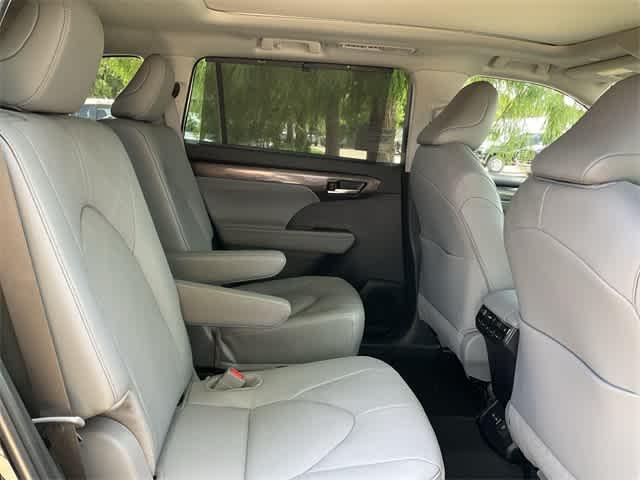 new 2025 Toyota Highlander car, priced at $56,338