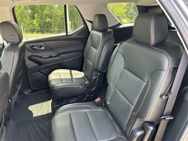 used 2021 Chevrolet Traverse car, priced at $25,936