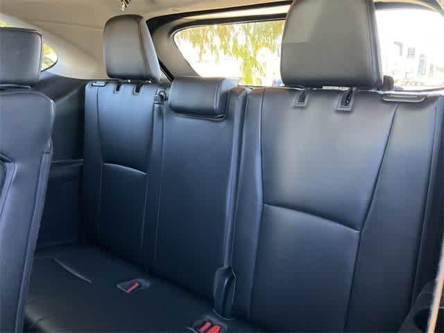 used 2023 Toyota Highlander car, priced at $37,469