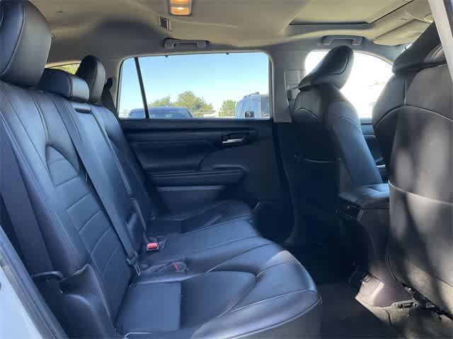 used 2023 Toyota Highlander car, priced at $37,469