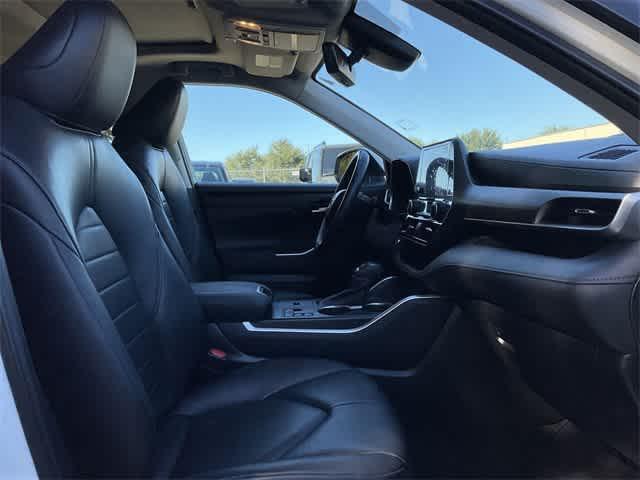 used 2023 Toyota Highlander car, priced at $37,469