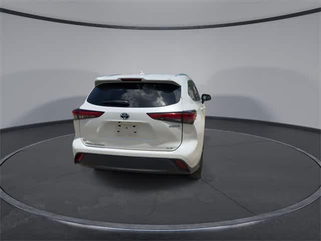 used 2023 Toyota Highlander Hybrid car, priced at $35,918