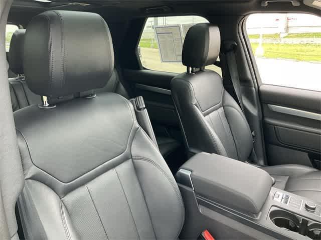used 2020 Land Rover Discovery car, priced at $24,195