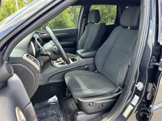 used 2016 Jeep Grand Cherokee car, priced at $17,883