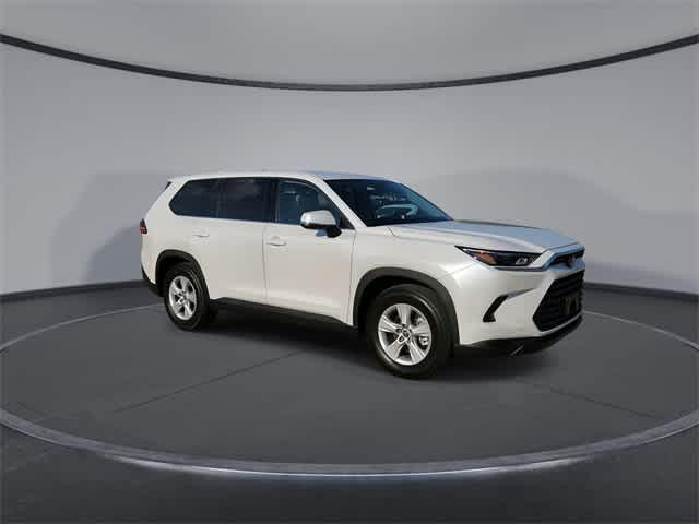 used 2025 Toyota Highlander car, priced at $42,722