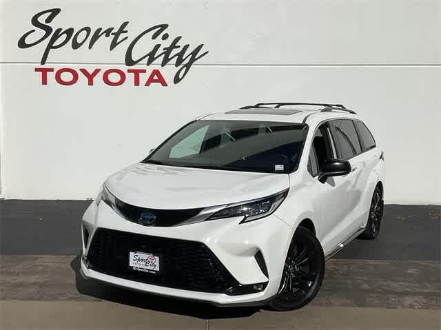 used 2022 Toyota Sienna car, priced at $38,313