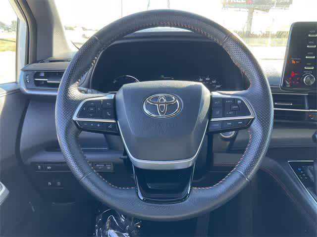 used 2022 Toyota Sienna car, priced at $38,313