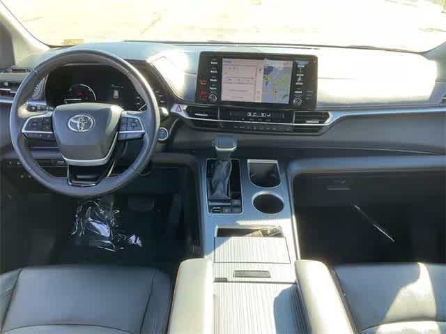 used 2022 Toyota Sienna car, priced at $38,313