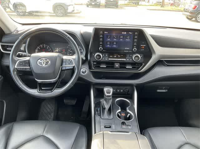 used 2021 Toyota Highlander car, priced at $30,396