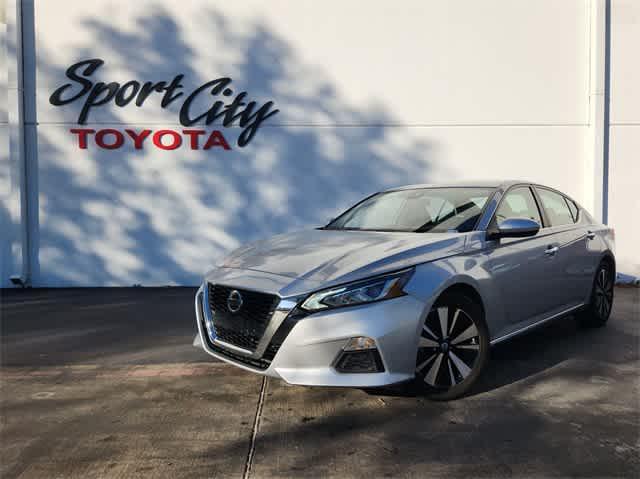 used 2022 Nissan Altima car, priced at $17,464