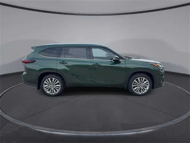 new 2025 Toyota Highlander car, priced at $54,672