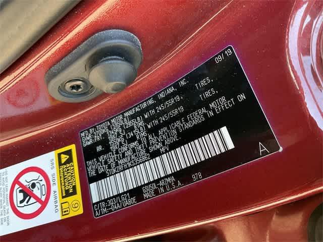 used 2019 Toyota Highlander car, priced at $29,063