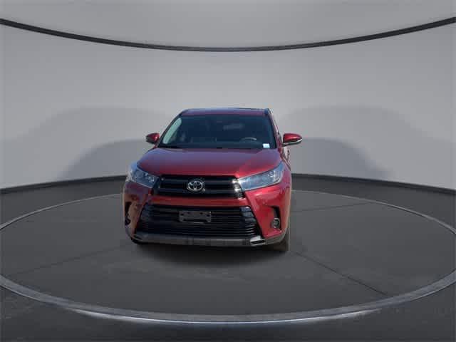 used 2019 Toyota Highlander car, priced at $29,063