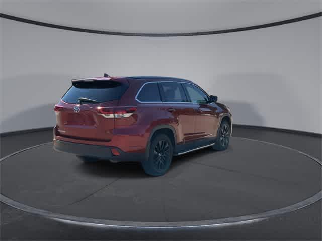 used 2019 Toyota Highlander car, priced at $29,063