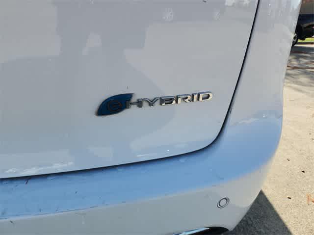 used 2022 Chrysler Pacifica Hybrid car, priced at $25,024