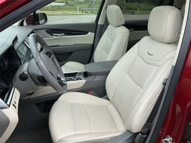 used 2021 Cadillac XT6 car, priced at $32,336