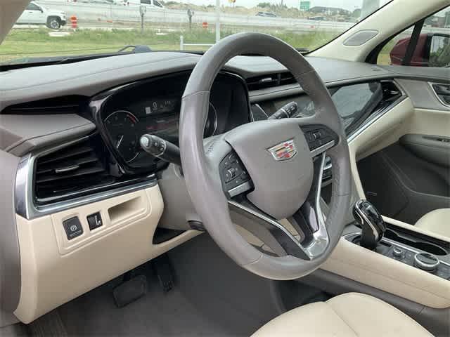 used 2021 Cadillac XT6 car, priced at $32,336