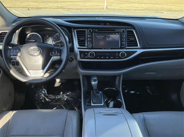 used 2016 Toyota Highlander car, priced at $22,569