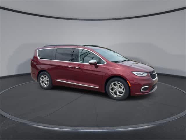 used 2022 Chrysler Pacifica car, priced at $27,697