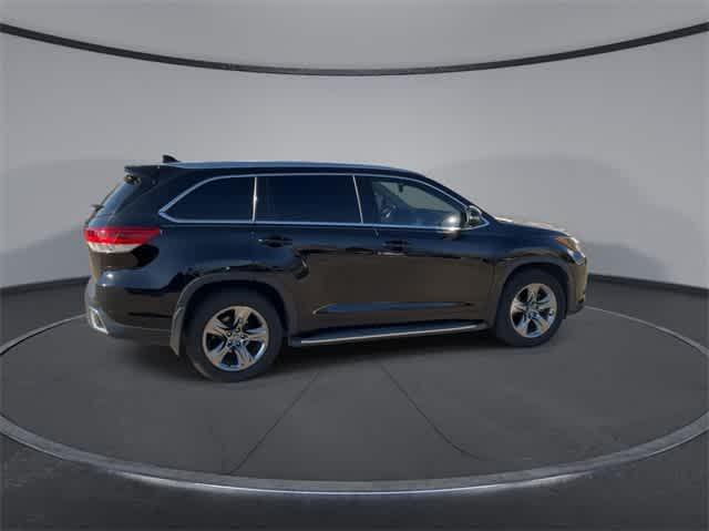 used 2019 Toyota Highlander car, priced at $32,879